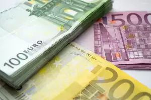 7 Eur To Czk